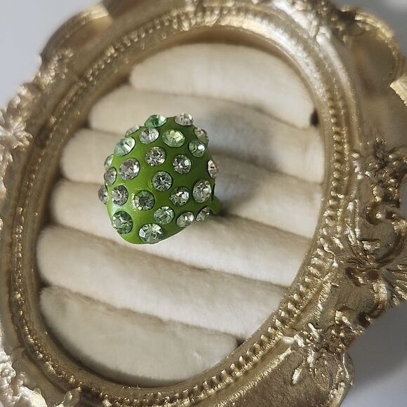 Green Rhinestone Statement Ring Size 6.75 - Picture 2 of 4